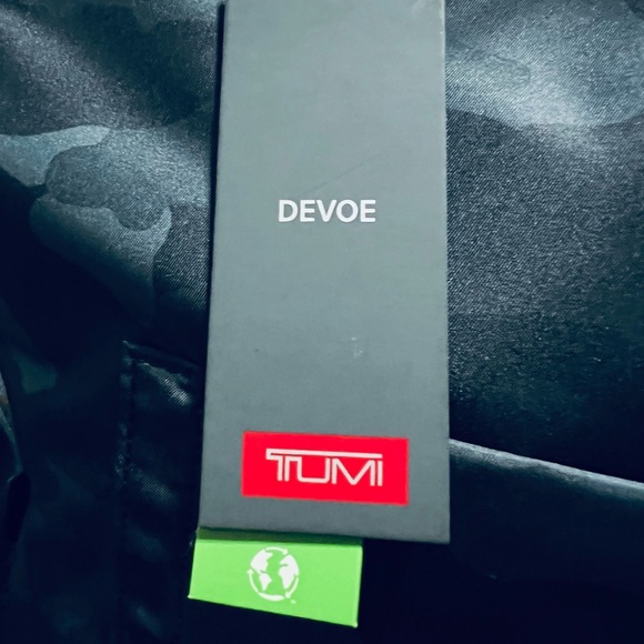 AUTHENTIC TUMI HOPE BAG - Picture 6 of 8